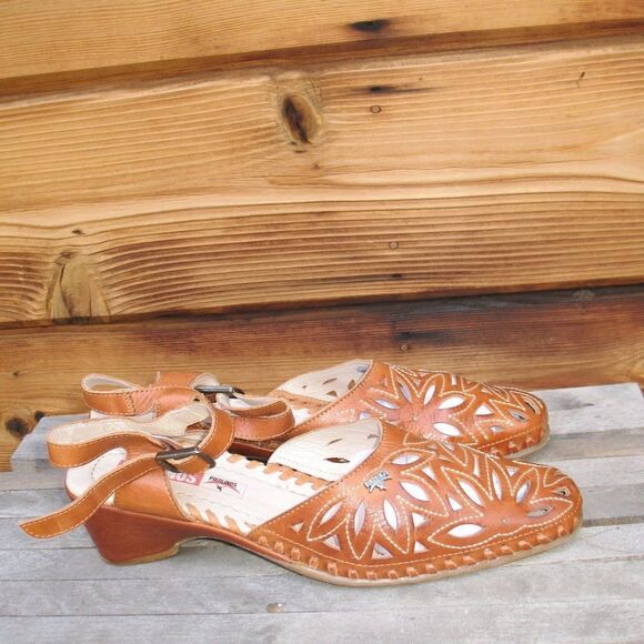 Pikolinos Brown Shoes  - Picture 4 of 7